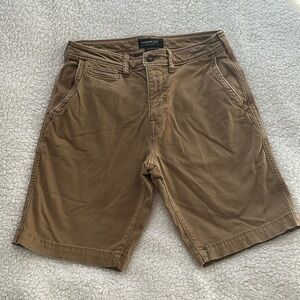 American Eagle Outfitters Classic Khaki Shorts 29” waist, Extreme Flex